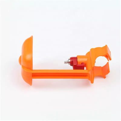 Dia 25mm Pipe Chicken Nipple Drinker System المواد البلاستيكية
