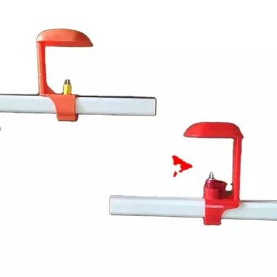 HX Poultry Feeder Drinker بلاستيك PP نظام شارب حلمة الدجاج